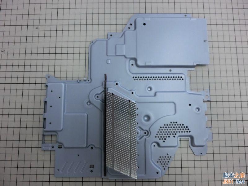 CUH-1200版本PS4游戏机完全拆解图赏：偷工减料or工艺升级?
