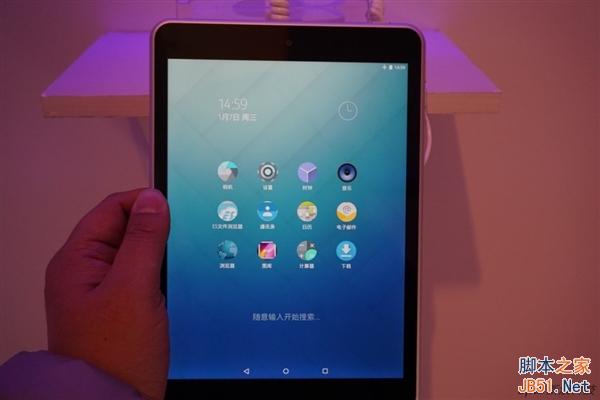 USB正反随便插 1599元运行Android 5.0诺基亚平板现场实拍图赏