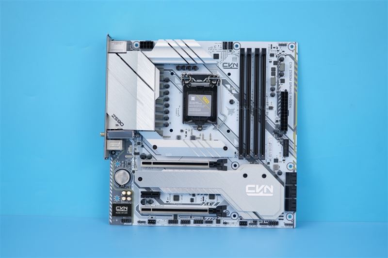 七彩虹CVN Z590M GAMING FROZEN主板深度评测