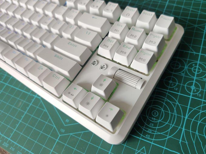 黑爵K870T蓝牙机械键盘怎么样 黑爵K870T蓝牙机械键盘评测