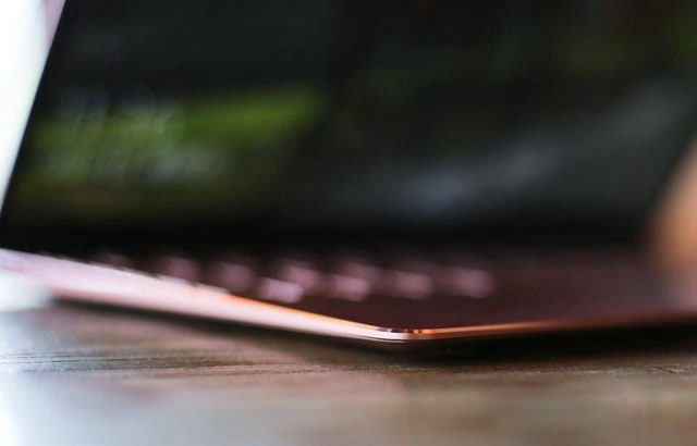 华为MateBook X和苹果MacBook哪个好 华为MateBook X对比苹果MacBook谁更值得买