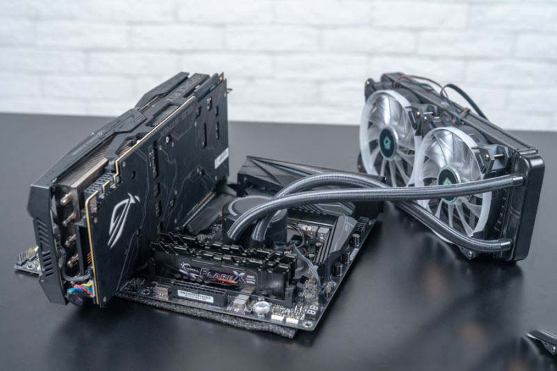 AMD锐龙7 2700X和Intel Core i7-8086K哪款值得买 两款CPU对比评测