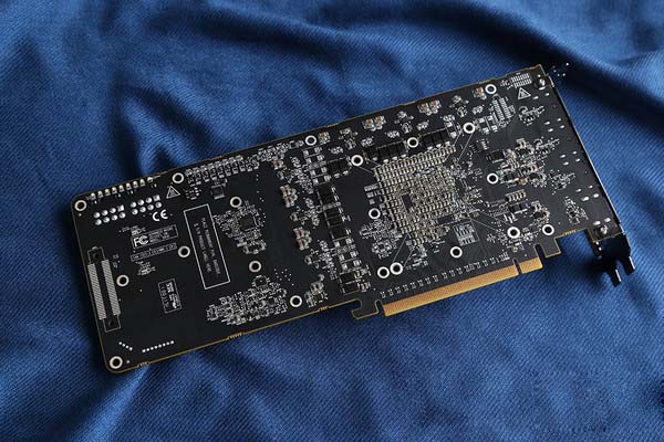 迪兰VEGA56显卡全面详细首测：力压超公版GTX1070