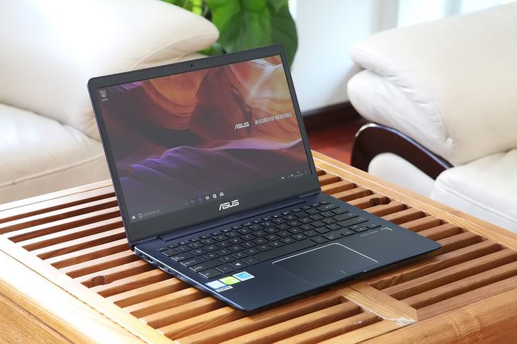 华硕Zenbook 13值得买吗？华硕灵耀U3100UN轻薄本详细体验评测