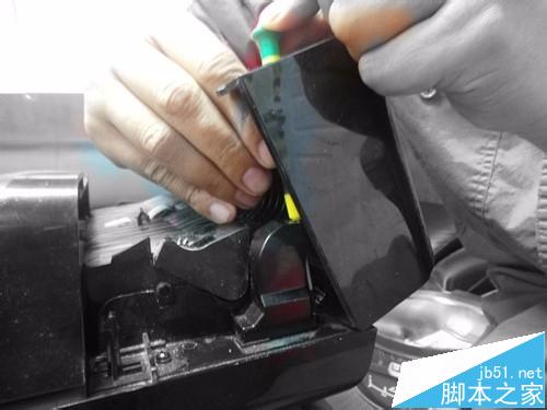 惠普HP7500A打印机扫描时出现一小黑色的竖线该怎么办?