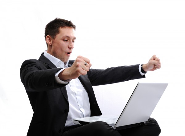 不用密钥免费体验测试Windows 10系统的技巧