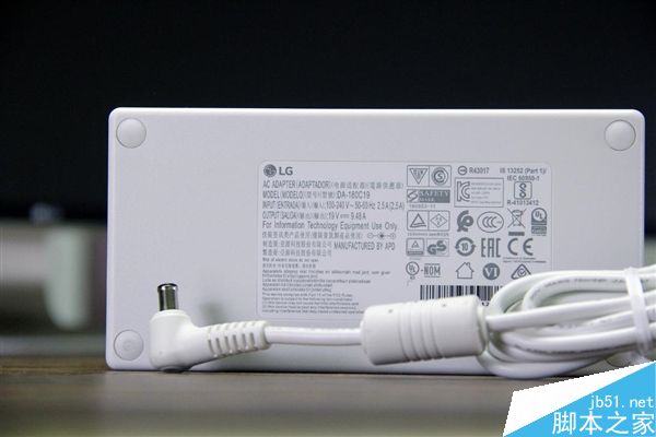 全球最大曲面超宽屏显示器LG 38UC99开箱图赏:震撼