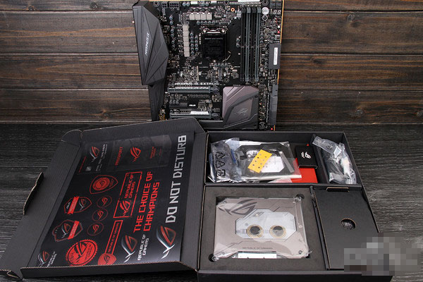 华硕ROG Maximus IX Extreme(M9E)主板详细图文评测+拆解图