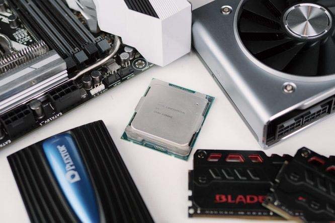 Intel 18核心酷睿i9-9980XE处理器怎么样 i9-9980XE处理器详细评测