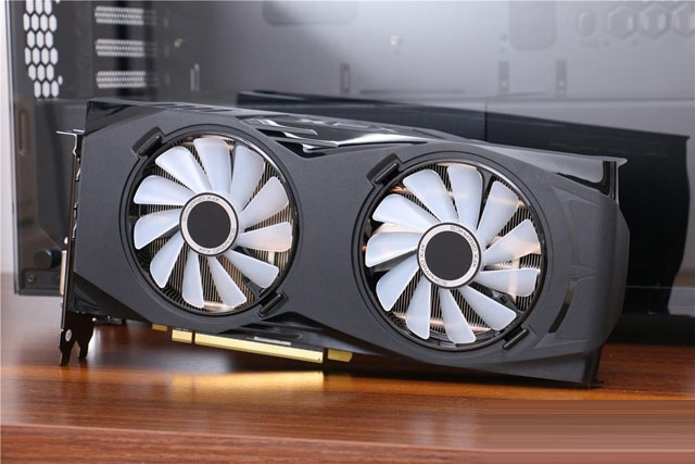 全侧透DIY装机实录：超详细i7-7700K配RX580组装电脑教程(附配置清单)