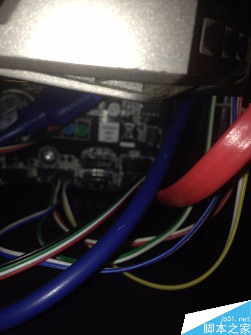 主板电源线怎么接?电脑主板分布的电源线接法介绍