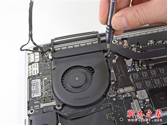 苹果新发布本本MacBook Pro Retina版本拆机详细过程（大量组图）