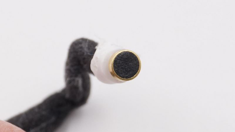 天猫精灵儿童智能音箱TG_A1内部做工怎么样 儿童智能音箱TG_A1拆解图解评测