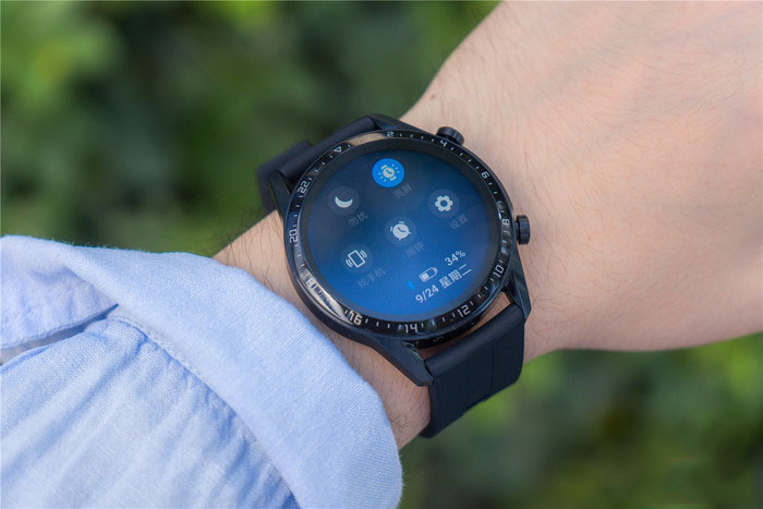 华为Watch GT 2评测:两周超长续航、支持早搏筛查、血氧饱和度监测