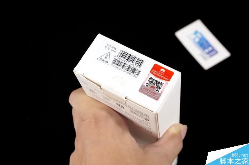 到底如何呢?华为插线板快充版拆解燃烧测试