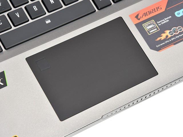 技嘉AORUS 17G KB游戏本值得买吗 技嘉AORUS 17G KB游戏本评测