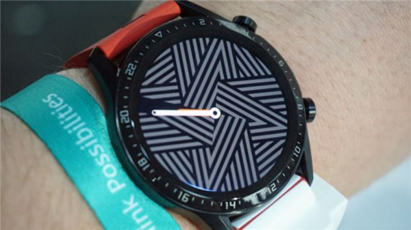 华为Watch GT2怎么样 华为Watch GT2上手评测 优缺点一目了解
