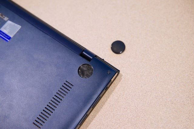 华硕灵耀Deluxe14内部做工怎么样 华硕灵耀Deluxe14拆解简评