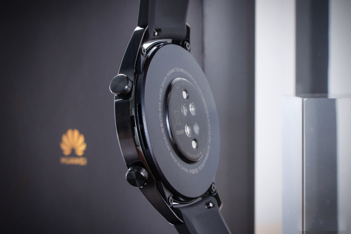 华为Watch GT 2评测:两周超长续航、支持早搏筛查、血氧饱和度监测