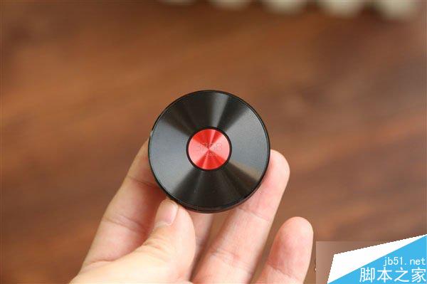 魅族原创音乐32GB OTG U盘开箱图赏 黑胶唱片设计逼格很高