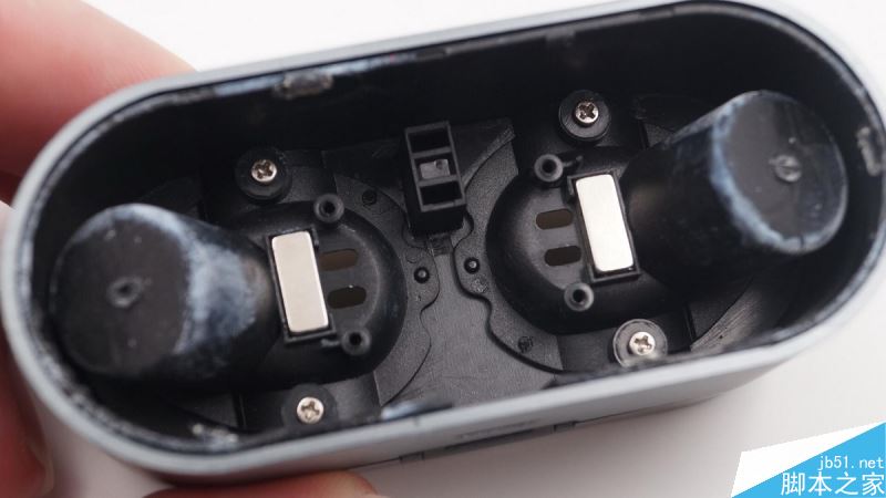 爱奇艺D30蓝牙耳机内部做工怎么样 爱奇艺D30真无线蓝牙耳机拆解全过程图解评测