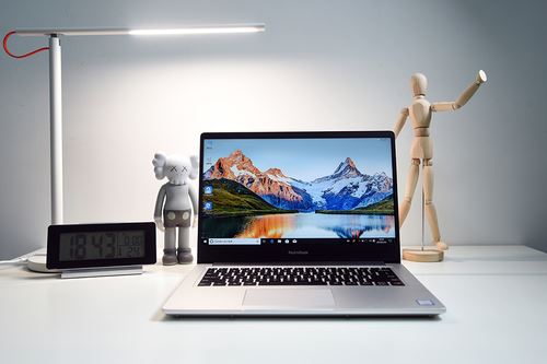 RedmiBook 14值得买吗 RedmiBook 14笔记本详细图解评测