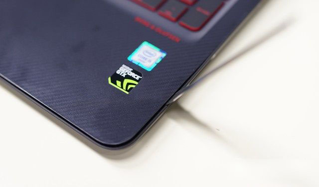 做工散热都非常优秀 惠普暗影精灵II笔记本拆机图解全过程