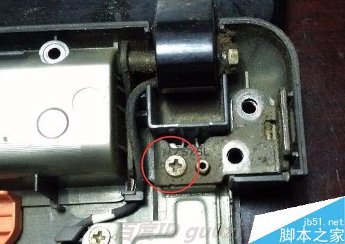 宏基aspire e1 471g笔记本屏幕拆解过程图解