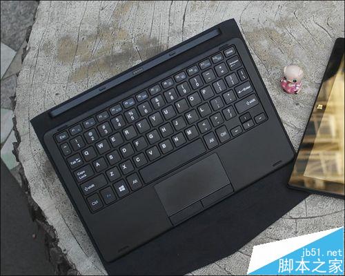 10.1寸台电磁吸键盘怎么样? 台电Docking键盘开箱测评