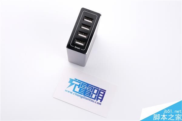 高逼格!RAVPower保时捷设计四口桌充与移动电源开箱图赏