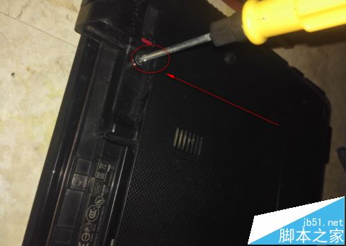 华硕A53S笔记本怎么拆机更换风扇?