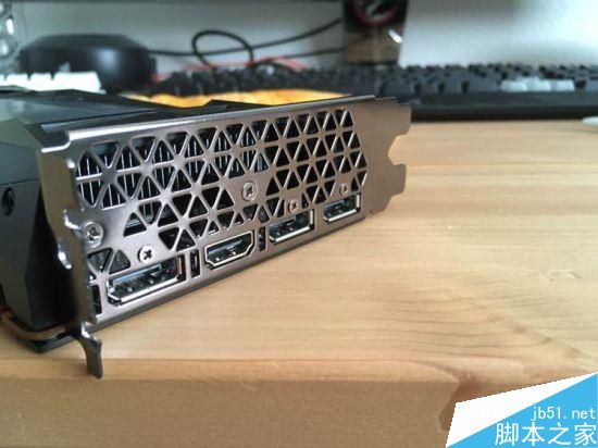 售价1200美元值得买吗?NV的新核弹Titan Xp网友开箱拆解评测