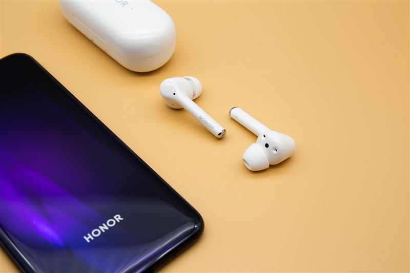 荣耀FlyPods3耳机值得买吗 荣耀FlyPods3真无线耳机详细评测