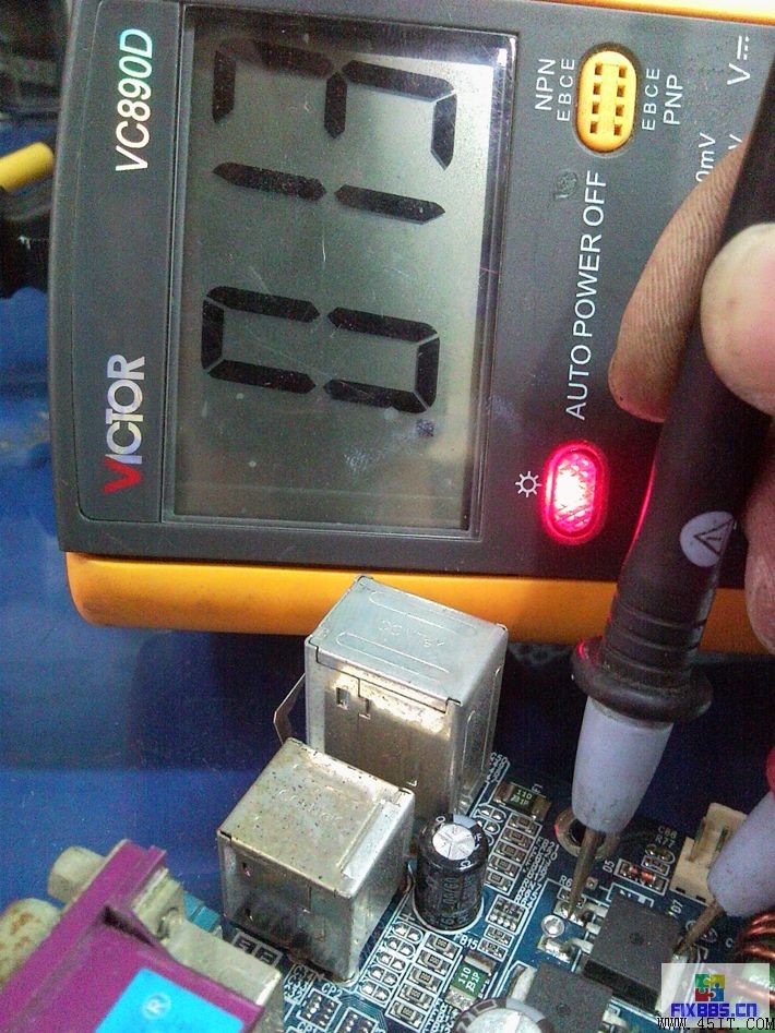 天虹845主板维修一例