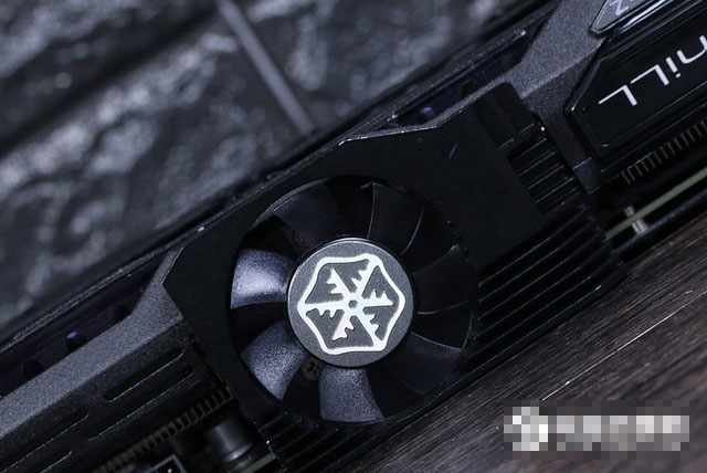 映众GTX 1070 Ti冰龙超级版怎么样 映众GTX1070Ti冰龙超级版显卡评测图解+拆解