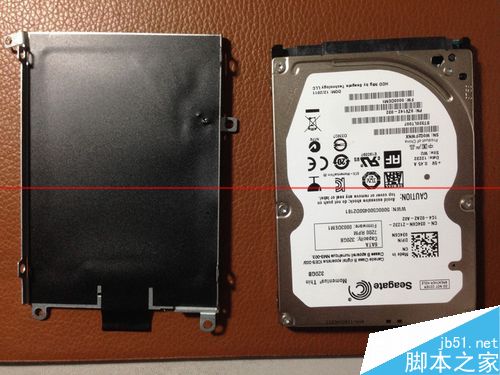 笔记本怎么换硬盘？戴尔DELL6220E拆机换硬盘的教程