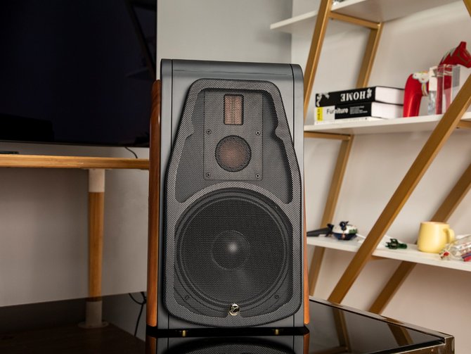 惠威M500音箱值得入手吗 惠威M500有源Hi-Fi客厅音箱评测