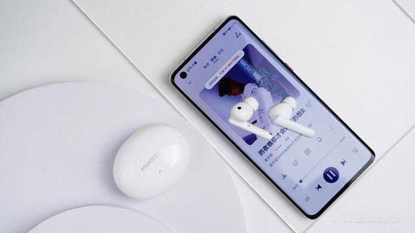 华为FreeBuds4i和airpods哪款好 华为FreeBuds4i和airpods区别对比