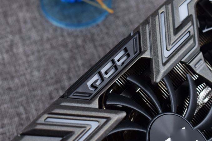 索泰RTX 2080 Ti PGF OC14显卡开箱拆解+评测