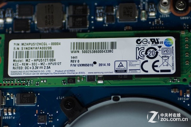 华硕ZenBook UX501笔记本拆机全过程图解