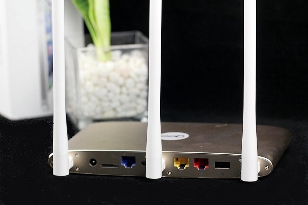 极路由3怎么设置？ 极路由3WiFi上手体验测评