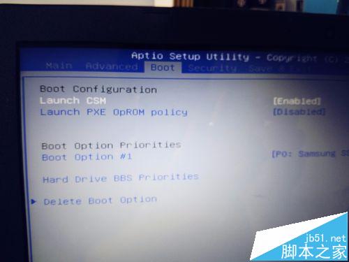 华硕笔记本开机找不到启动项同时检测不到蓝牙怎么办?