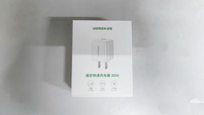 便宜又好用的绿联20W充电器迷你小金刚使用测评