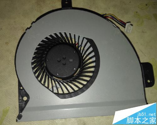 华硕A53S笔记本怎么拆机更换风扇?