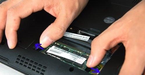 笔记本内存条安装教程由拆到装全程图解