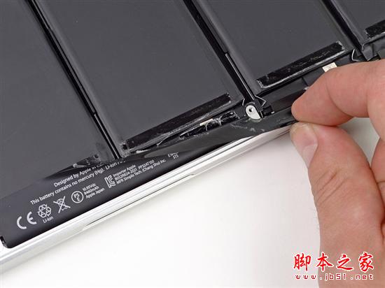 苹果新发布本本MacBook Pro Retina版本拆机详细过程（大量组图）