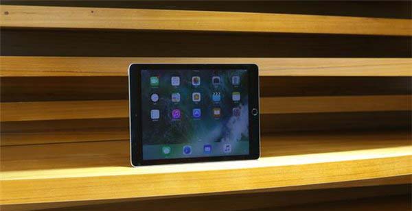 全新9.7英寸iPad性能如何? 9.7英寸iPad上手体验测评