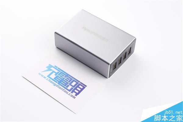 高逼格!RAVPower保时捷设计四口桌充与移动电源开箱图赏