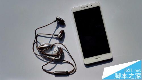 华为入耳式耳机AM12音效如何?