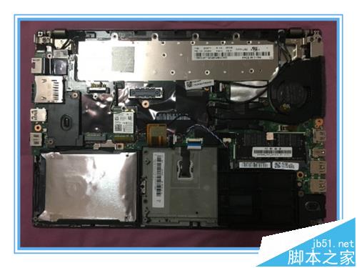 thinkpad X260笔记本怎么拆机换硬盘?